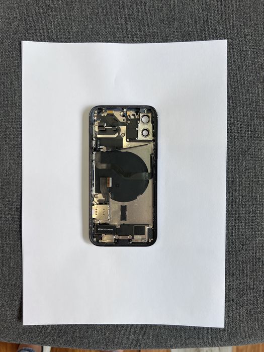 Carcasa iPhone 12 Black Pret 300 lei