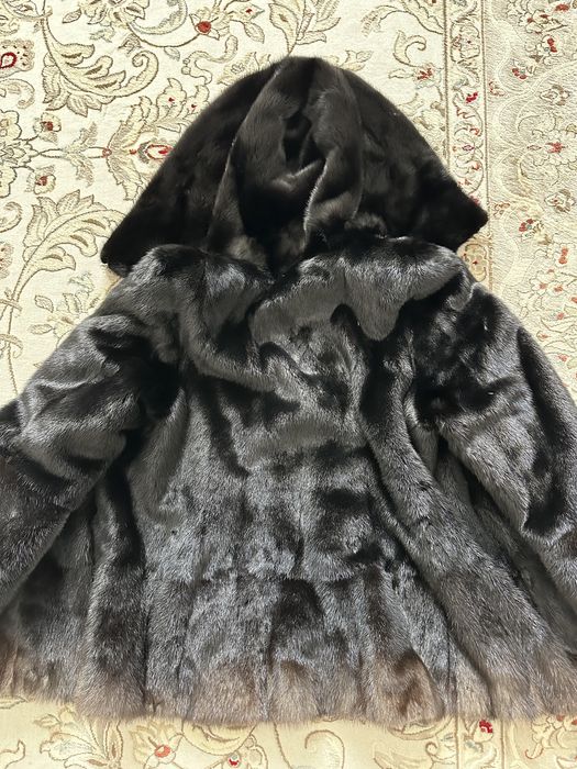 Шуба норковая черная бу