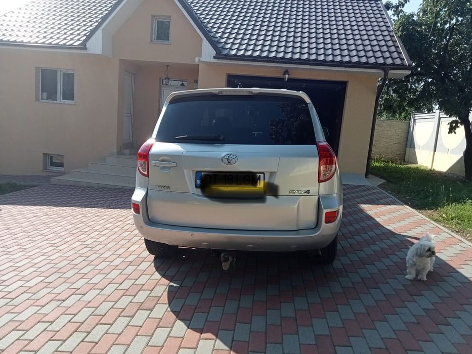 Toyota rav4 , 4×4 permanent , an 2007, preț 4000euro