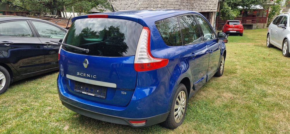 Vand/dezmembrez renault grand scenic