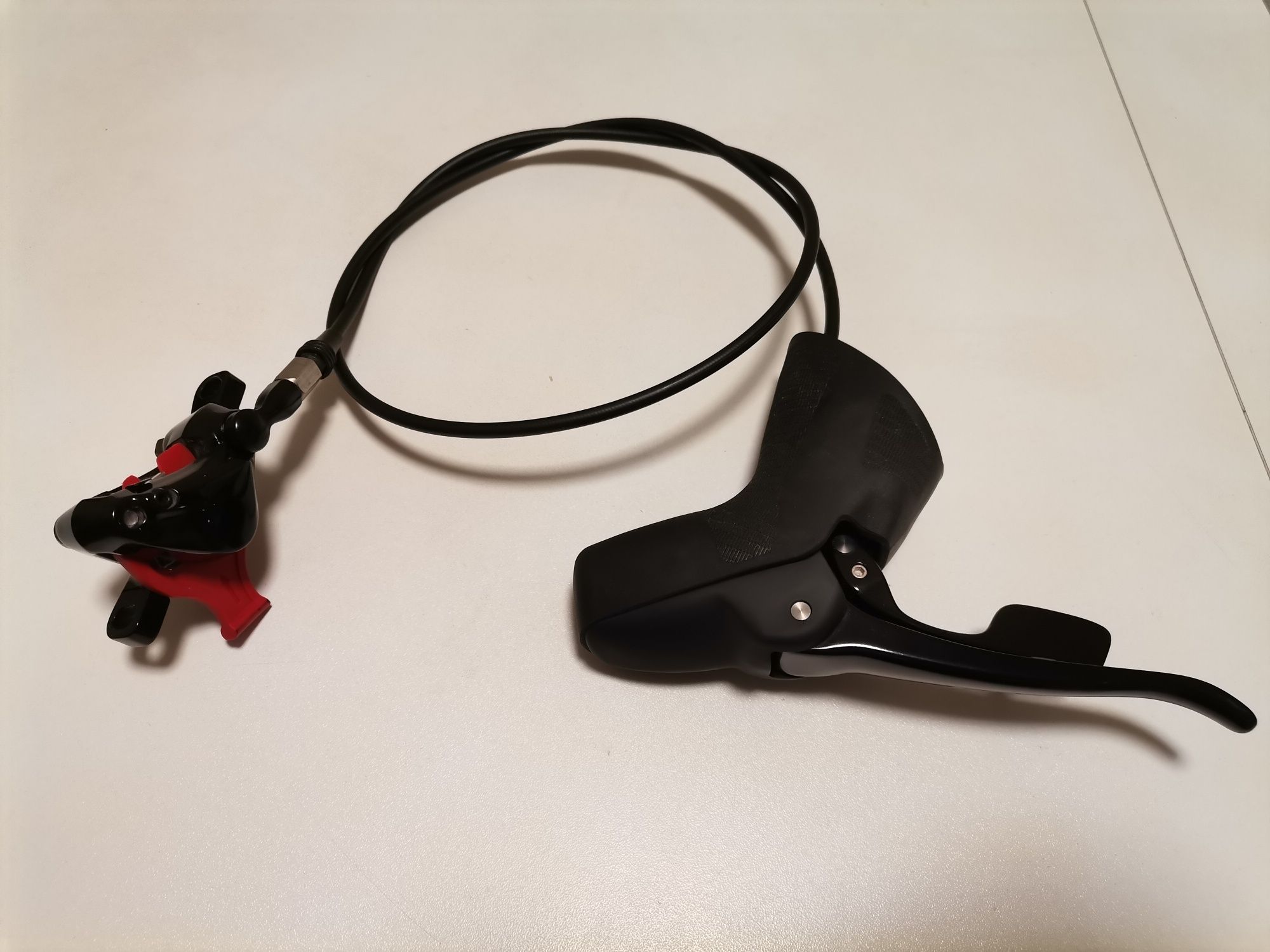 Sram Apex команда с хидравлични спирачки