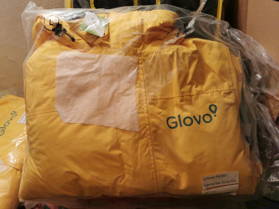Haina de iarna Glovo