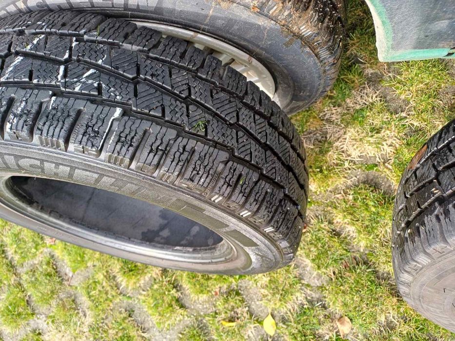 Зимни гуми MICHELIN AGILIS ALPIN 195/70 R15