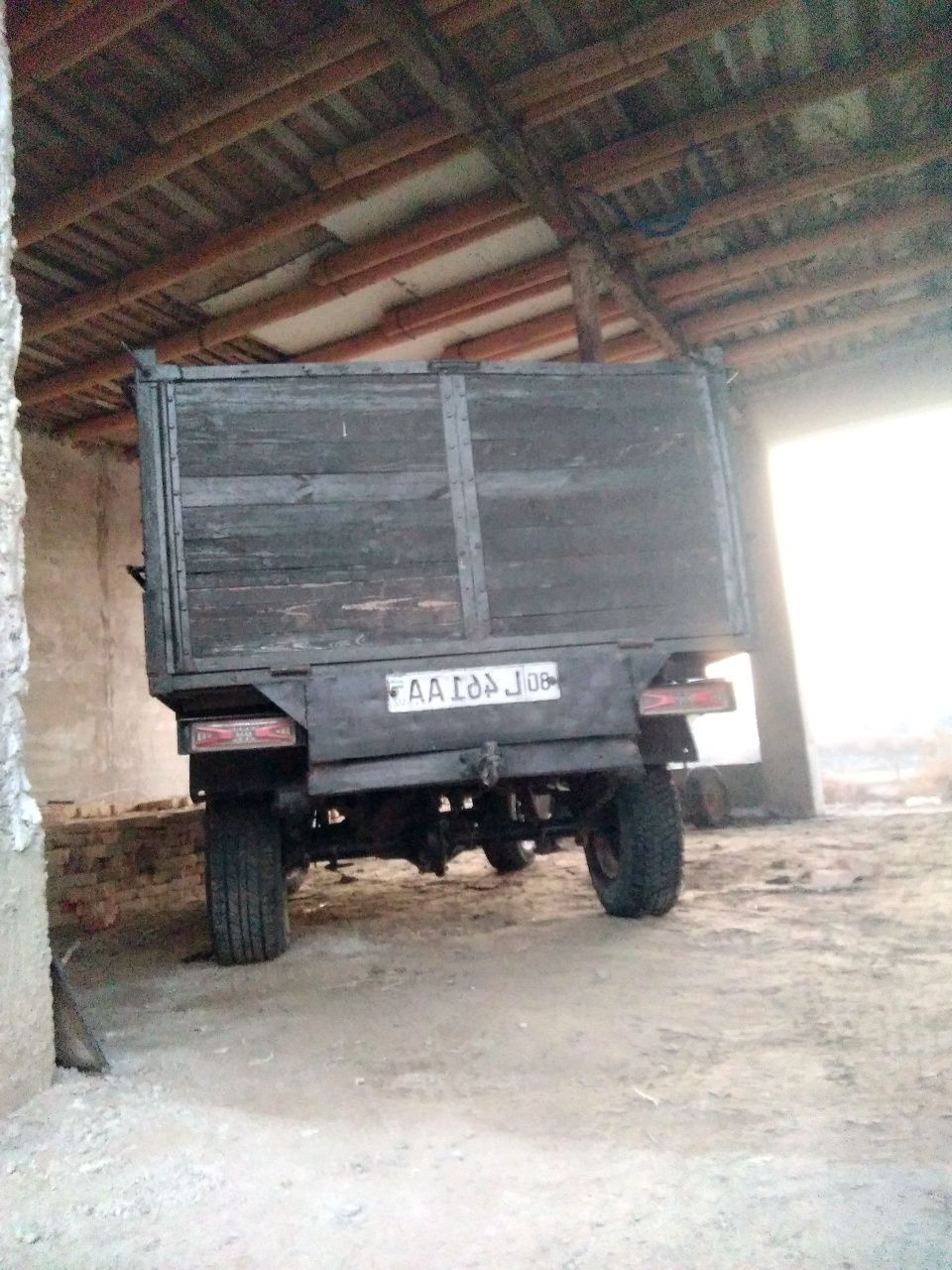 Uaz bartavoy sotiladi
