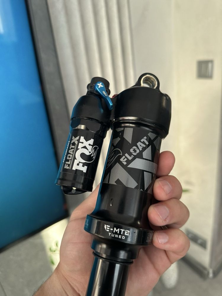Заден амортисьор  Fox Float X Performance 2022 230x65 mm