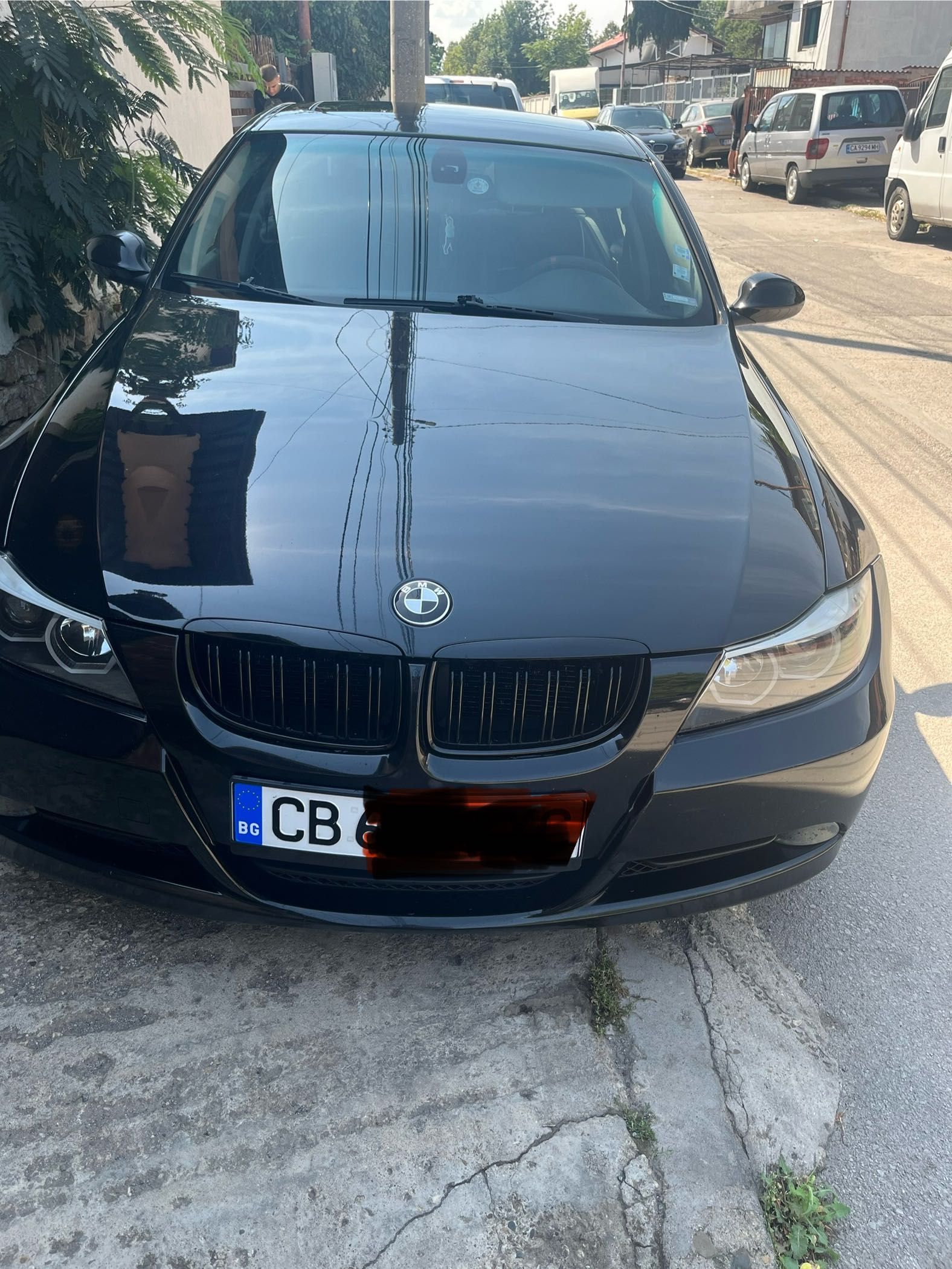 Продавам BMW E90