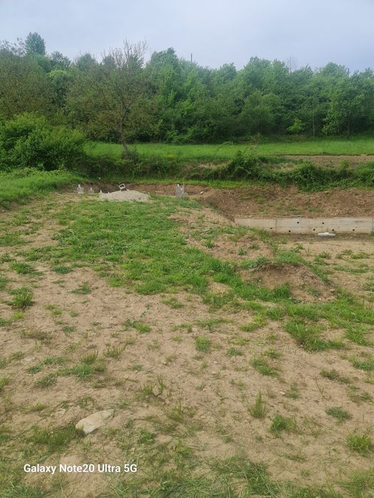 Teren intravilan pregătit de construcții, drum de acces privat