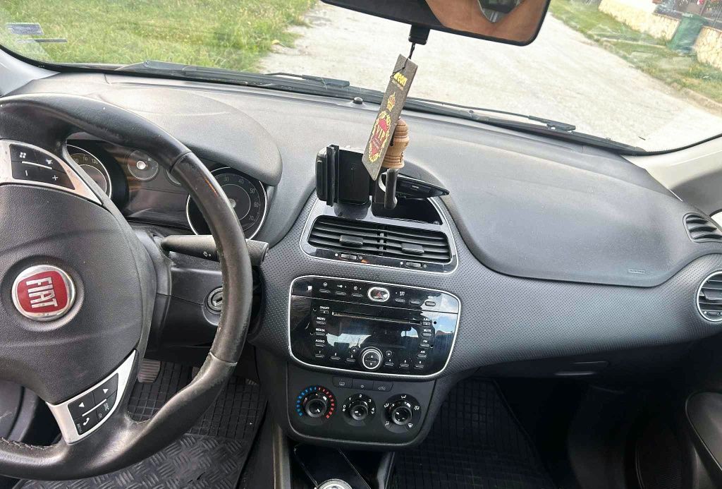 Fiat Punto – 1.4 бензин, 2011 г.