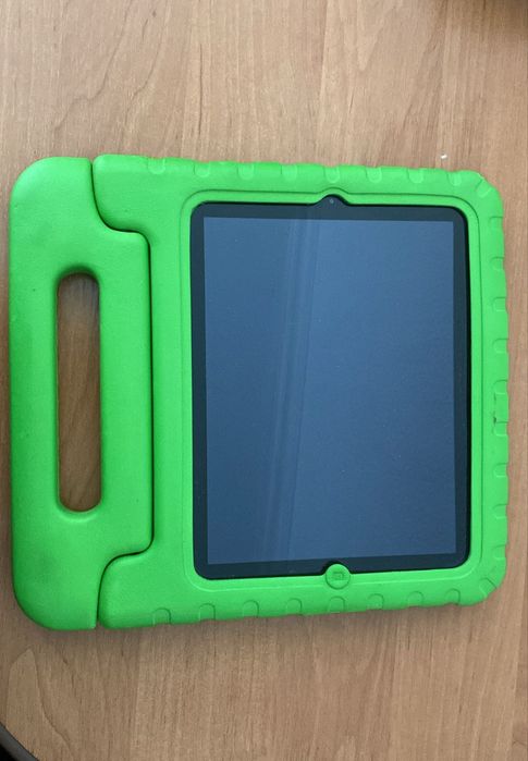 продам iPad б/у или на запчасти