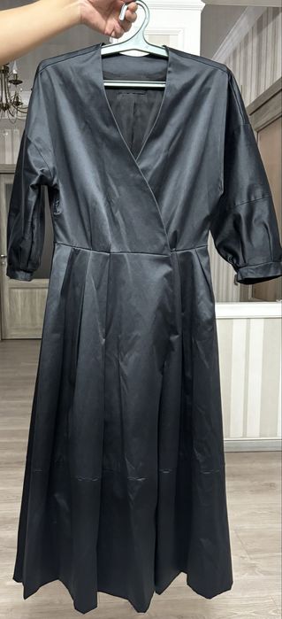 Стильное платье тёмно-синее