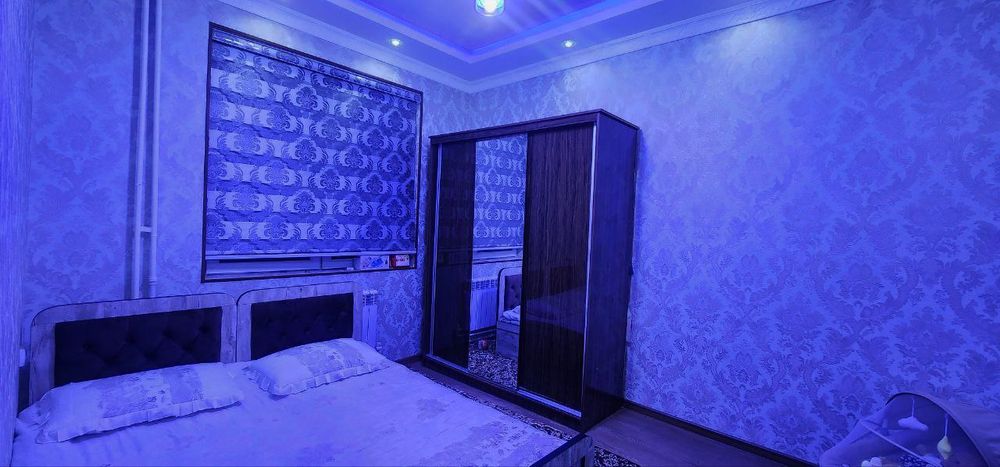 Юнусабад -4 2х комнатная квартира с обстановкой семейным.