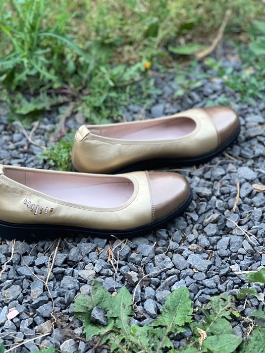 Продам Туфли женские новые