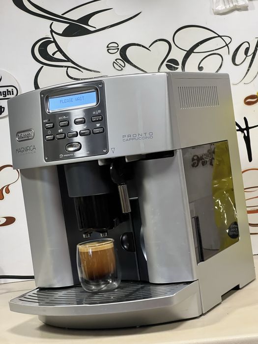 Кафемашина кафе автомат delonghı magnifica Elegance с гаранция