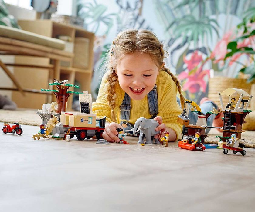 НОВО LEGO City Wildlife 60307 - Лагер за спасяване на диви животни