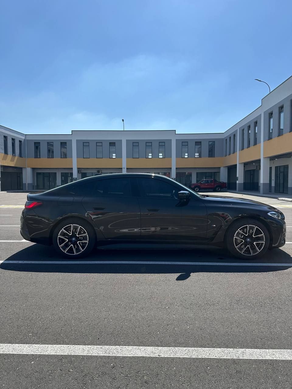 BMW i4 edrive40 Elektr 590