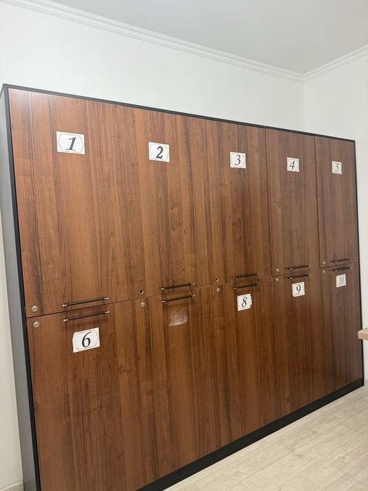Продается шкафчики для одежды