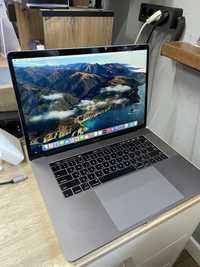 Продам macbook pro 2017гг. А1707. i7/16/1tb.