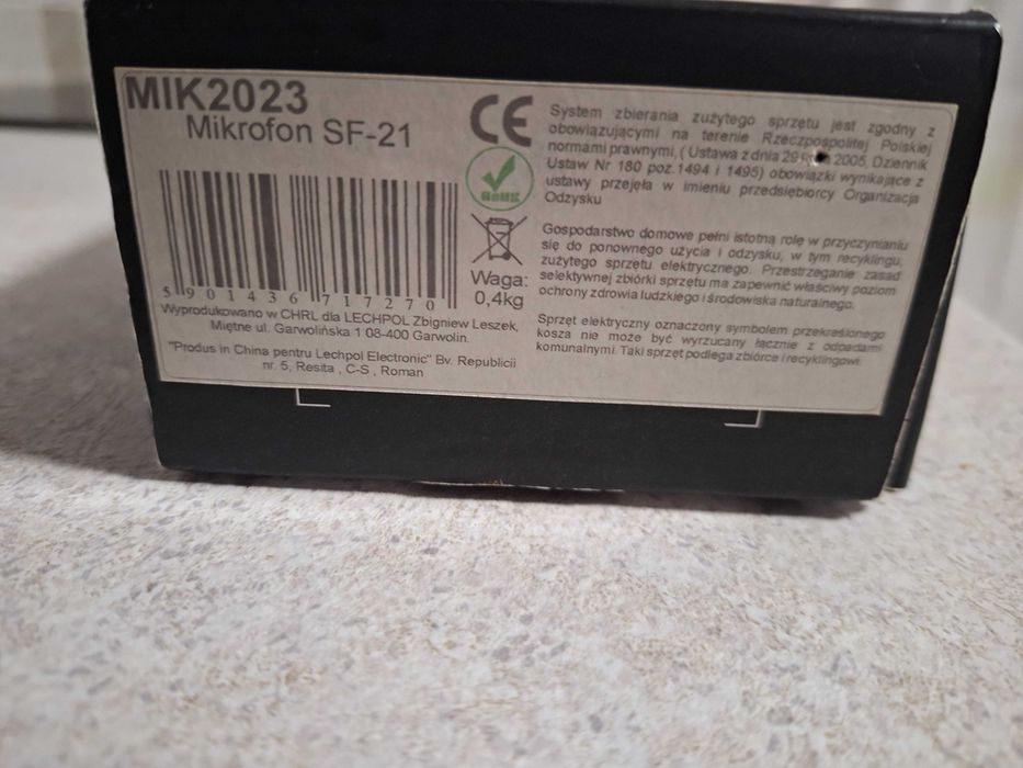 Microfon cu fir SF-21