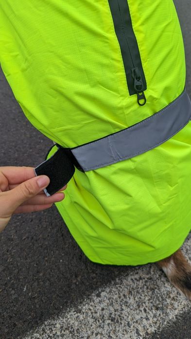 Непромокаеми дрехи за куче