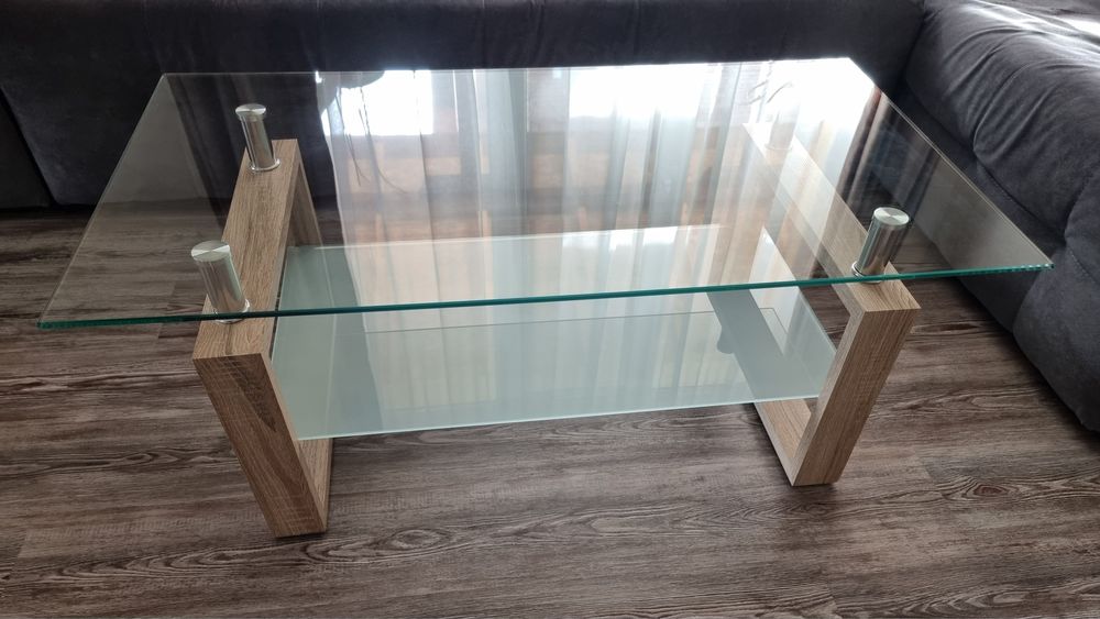 Холна стъклена маса