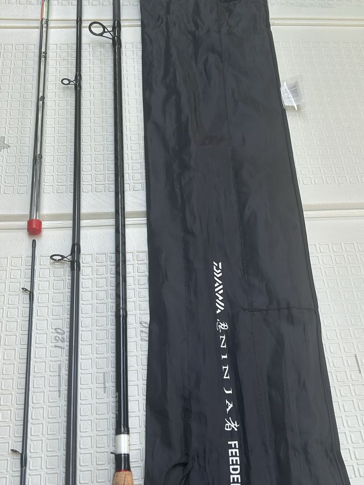 Lansetă feeder daiwa ninja, mulineta carp expert score method 5500