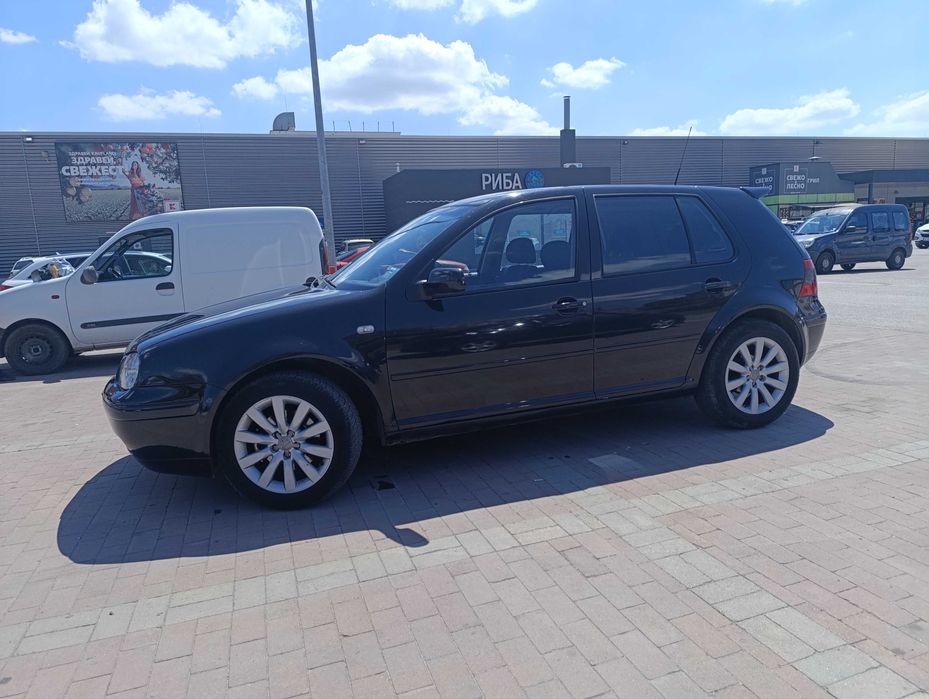 Автомобил Golf 4