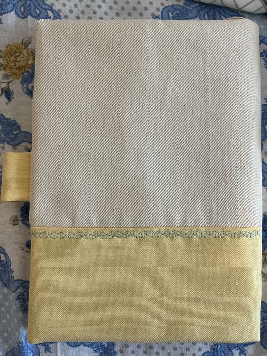 текстилна подвързия за книга