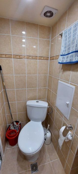 Продава се двустаен апартамент в санирана сграда в гр. Елхово