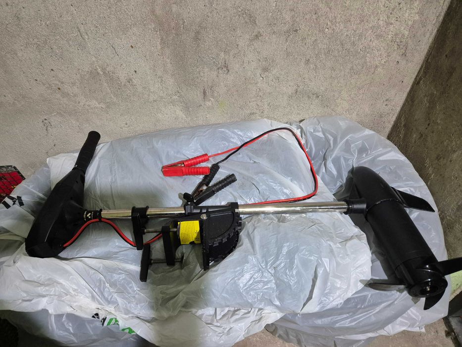 електрически двигател за лодка