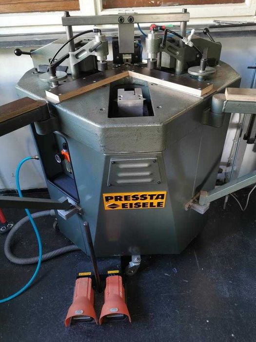 Автоматична Ъглонабивна машина Pressta pv-10 с допълнителна опция ..