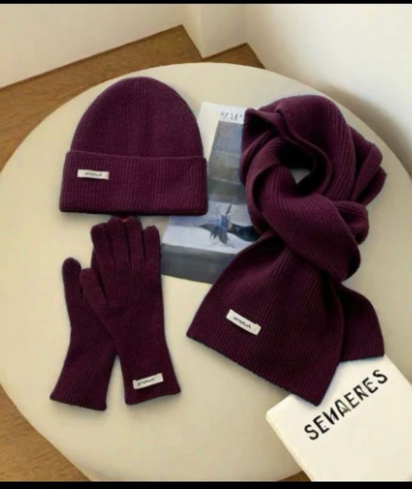 Продам набор шапка и шарф