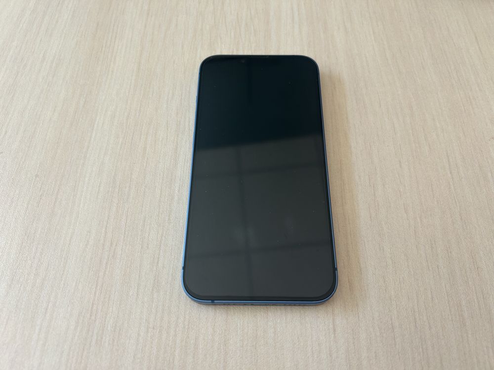 Продавам Apple iPhone 13 256GB