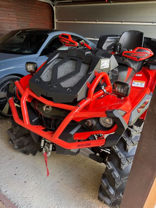 ATV Can-Am 1000 R