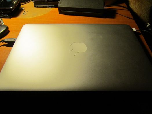 macbook pro retina 2015 i5,13 inchi