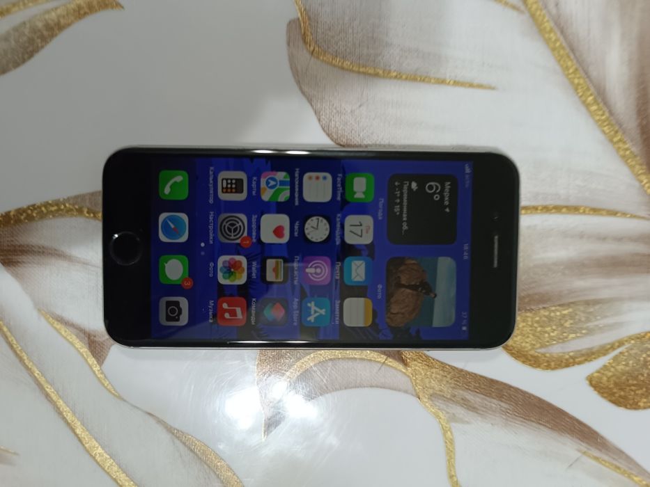 Продам iPhone 6S за 20-15 к