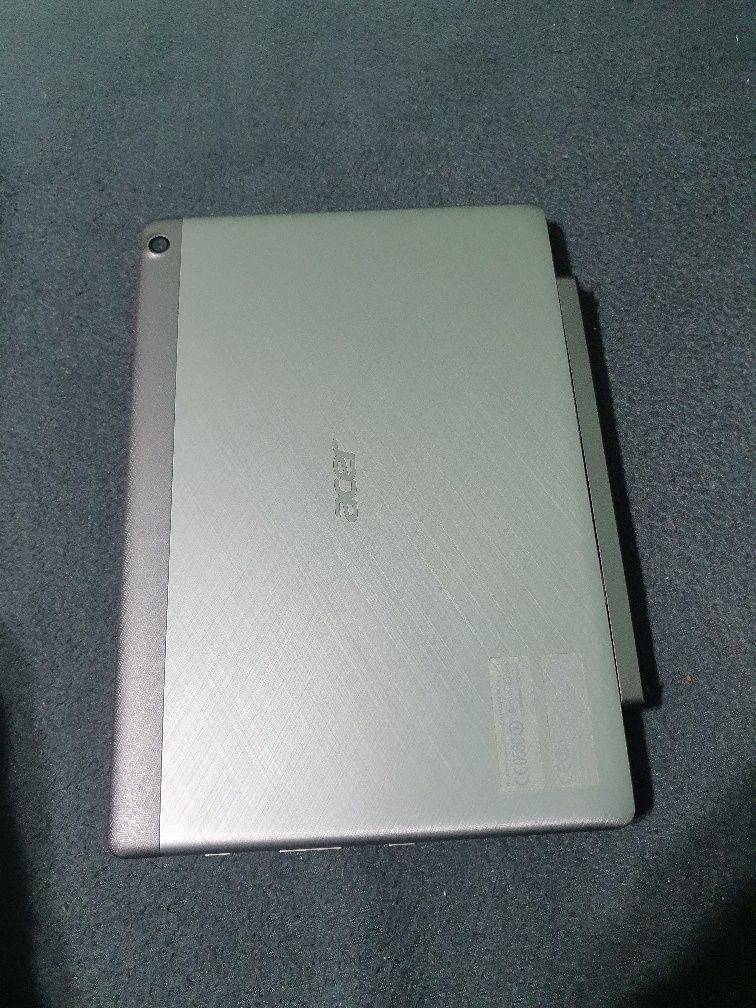 Vând/Schimb Tabletă Acer Windows Pro