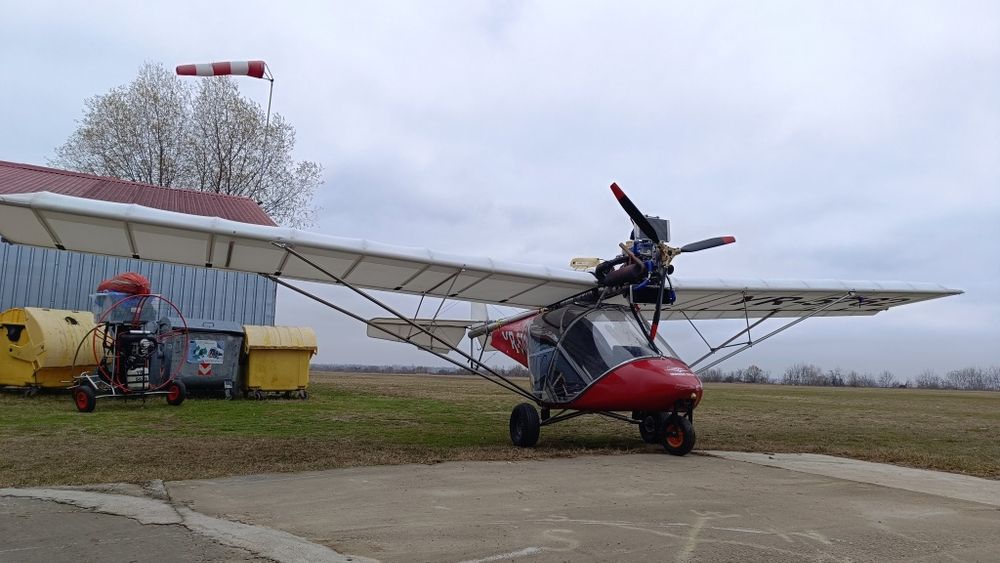 Avion ultrausor Icarus c22