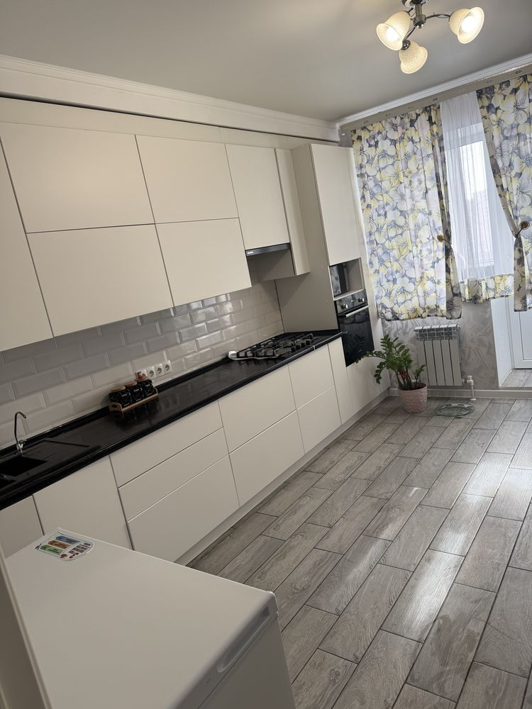 Продам квартиру 2 комнатную , 68 кв.м, 2019 года . Алтын орда 1Д