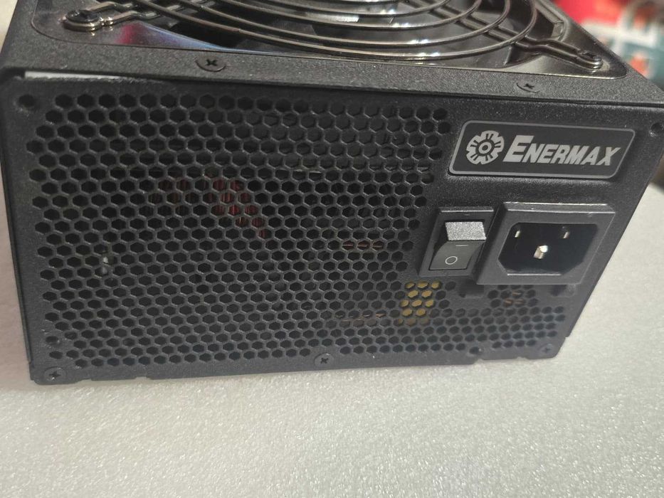 Sursa PC modulara Enermax Platimax 1350W, (2 x 6+2 PCI-E), 135 mm, 80+