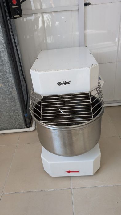 Срочно продается профессиональное кухонные оборудование