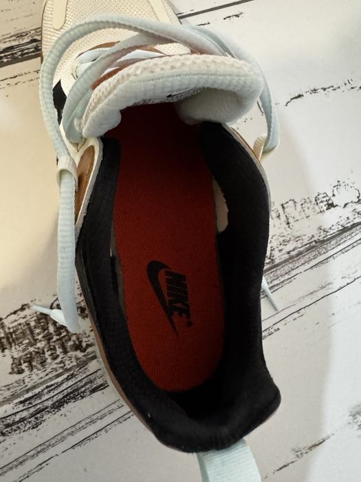 Adidasi Air max 270 react