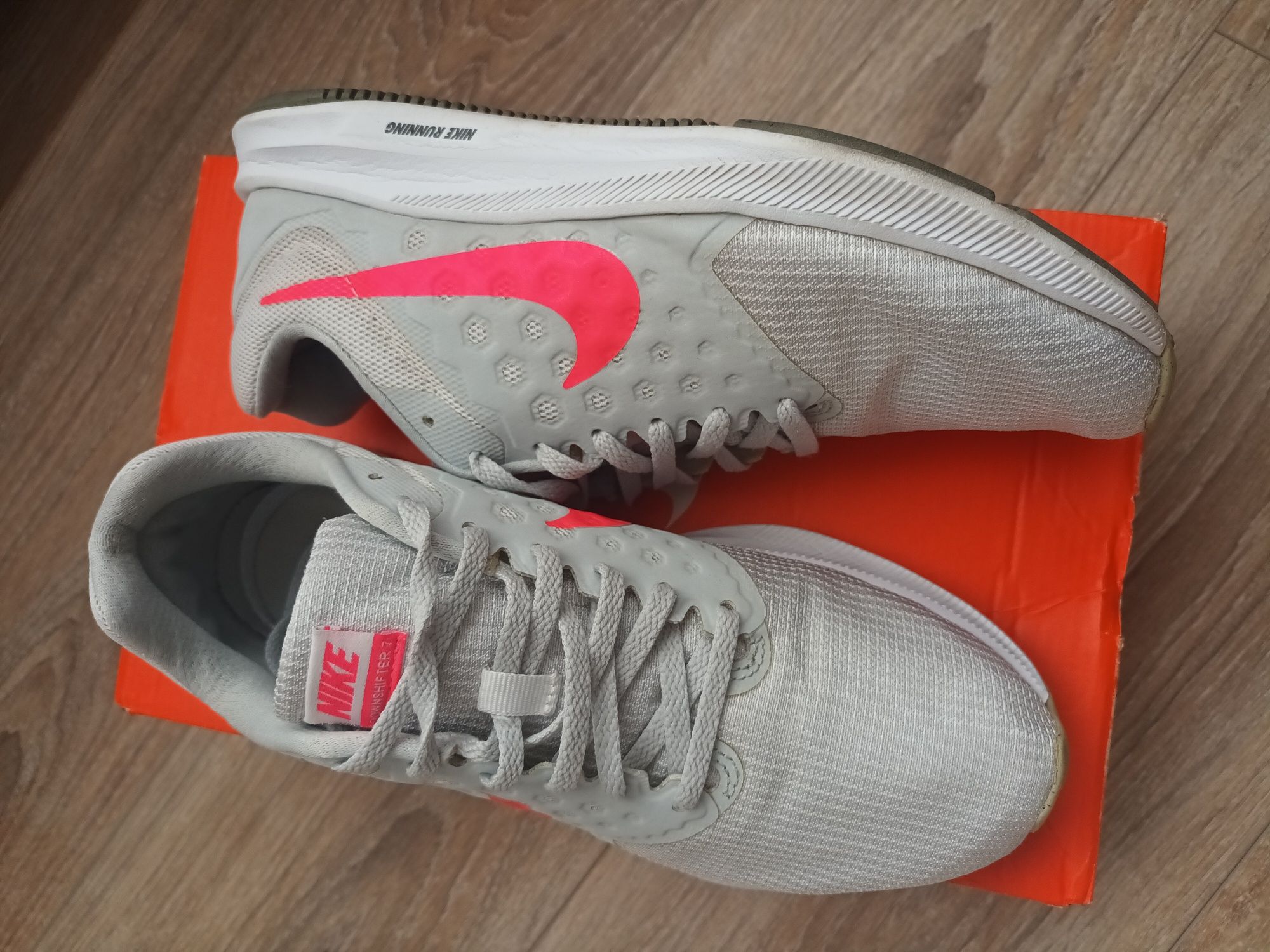 Дамски маратонки Nike 40 номер