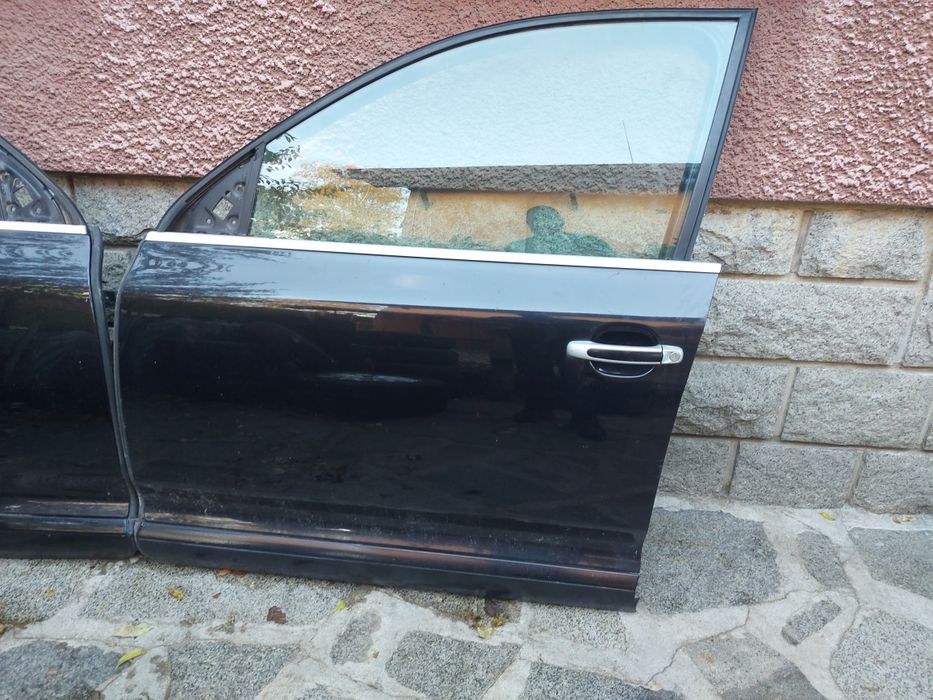 Врата Порше Кайен 955 / Porsche Cayenne 955