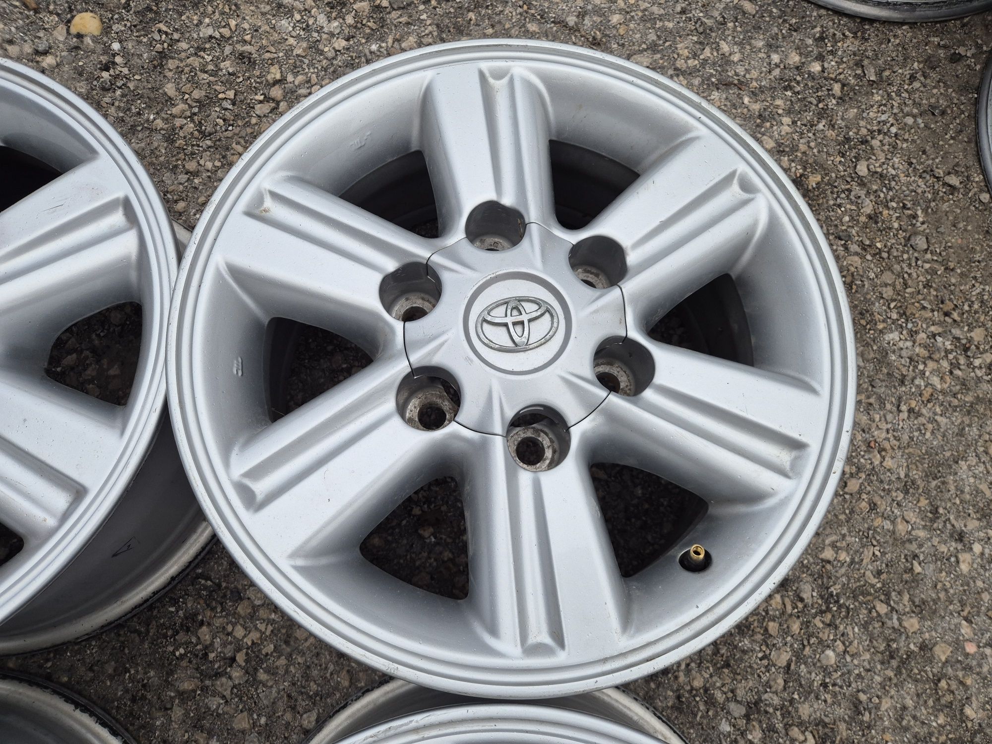 6х139.7/15 Toyota Hillux Land Cruiser Mitsubishi Suzuki 6х139.7/15