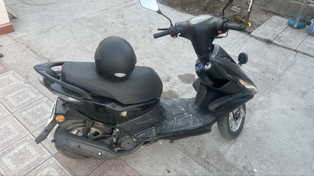Скутер мопед 125куб