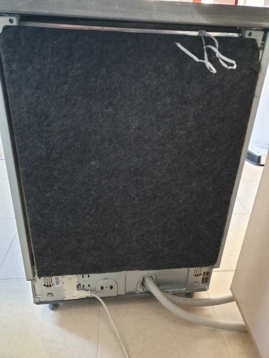 LED - Wi-Fi - XXL Съдомиялна Miele - Auto Open - Пълно Вграждане 60см