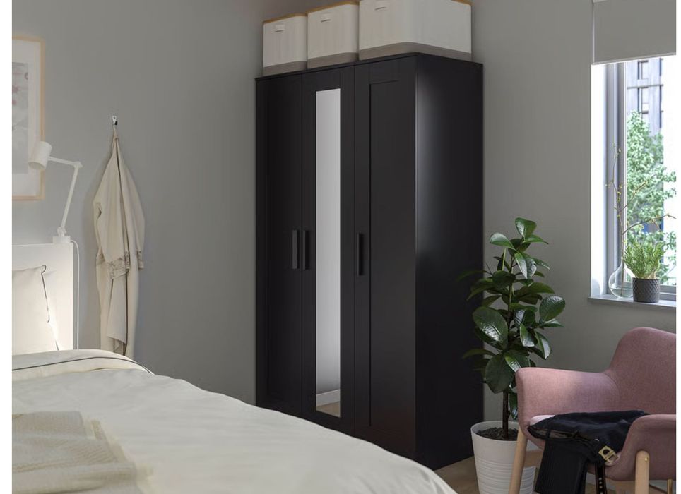 Sifonier BRIMNES Dulap cu 3 uși 117x190 cm, demontat 300 lei