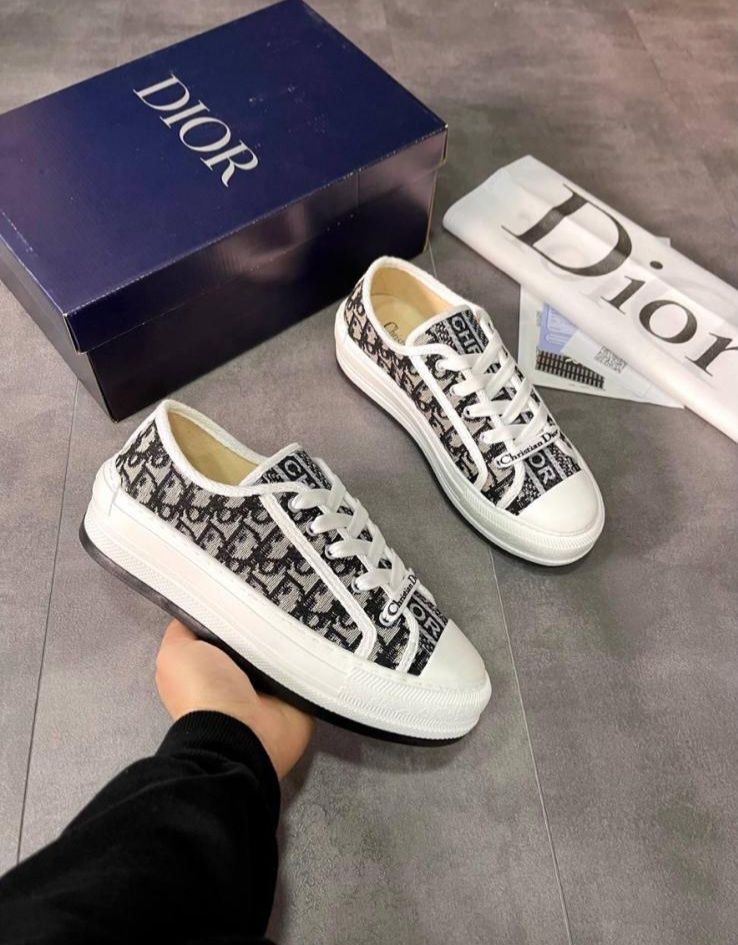 Нови модели Dior