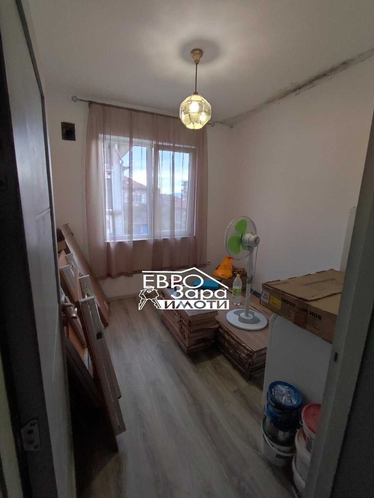 Продава се Къща в Стара Загора, Кольо Ганчев - 260 кв.м за 866 €/кв.м - Снимка #19
