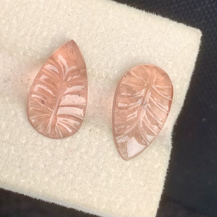 Розови Турмалини чифт листа